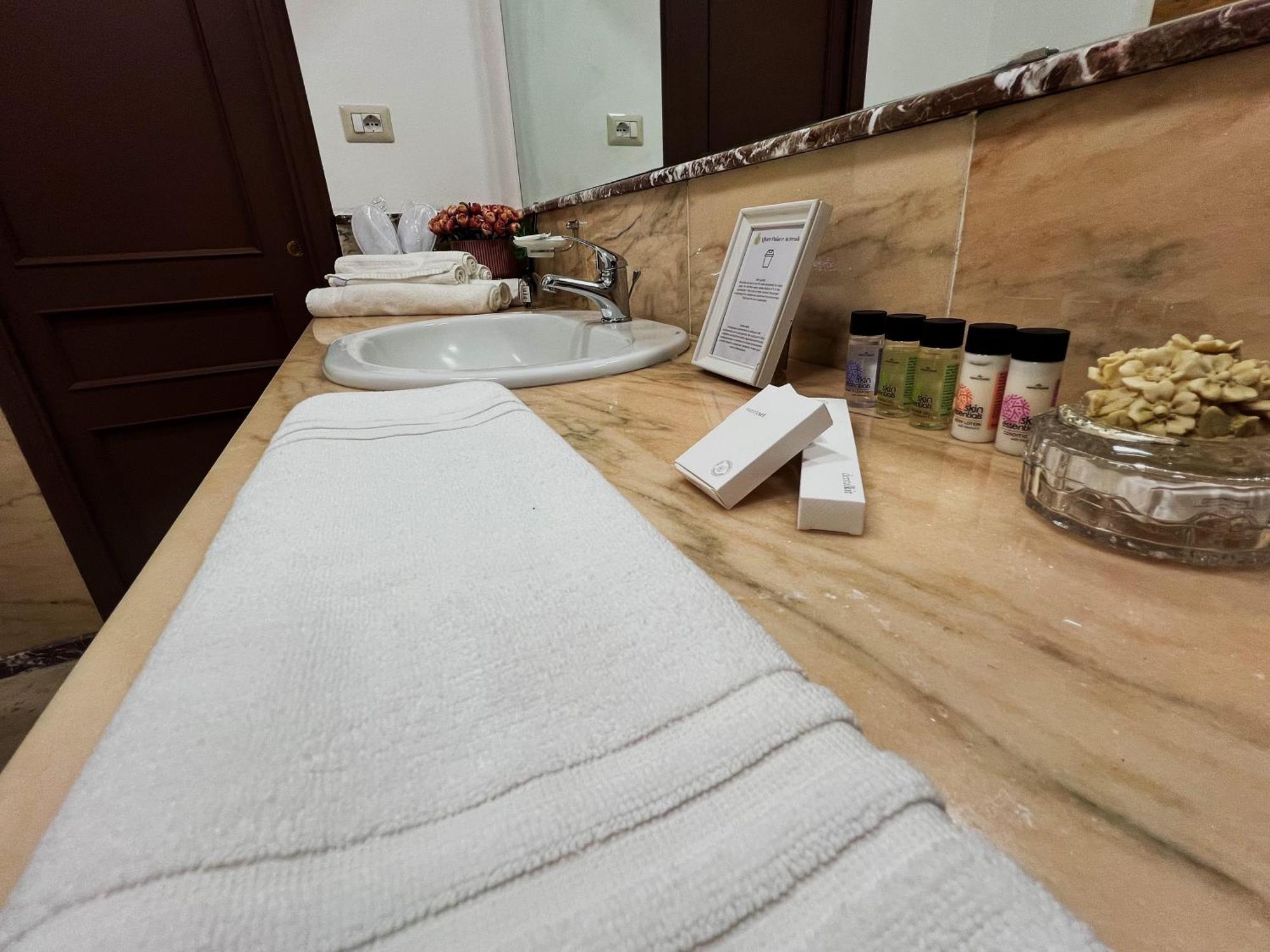 Allure Palace Acireale Eksteriør billede